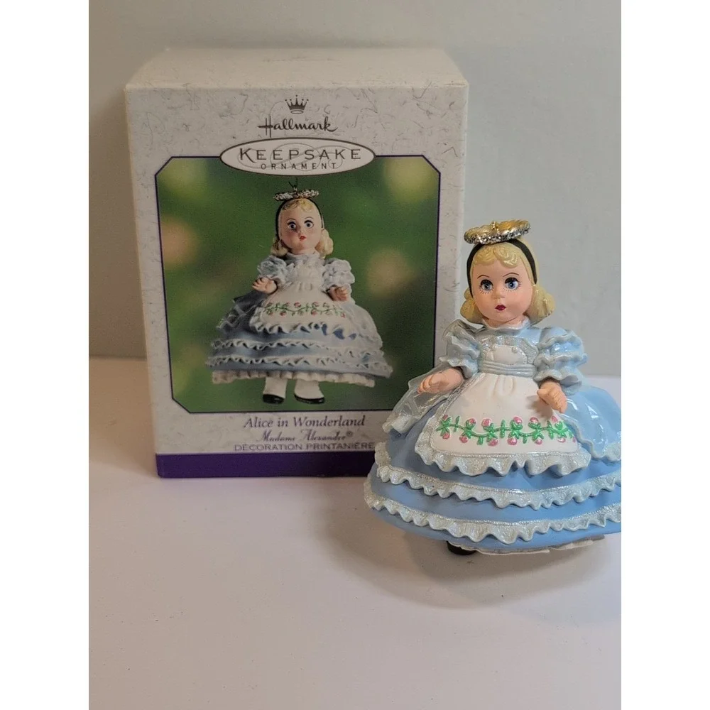Hallmark Spring ornament 2000 ALICE IN WONDERLAND Madame Alexander